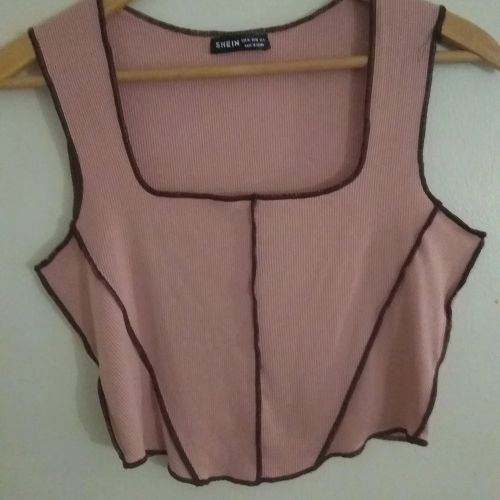 SHEIN Top - Picture 2 of 4